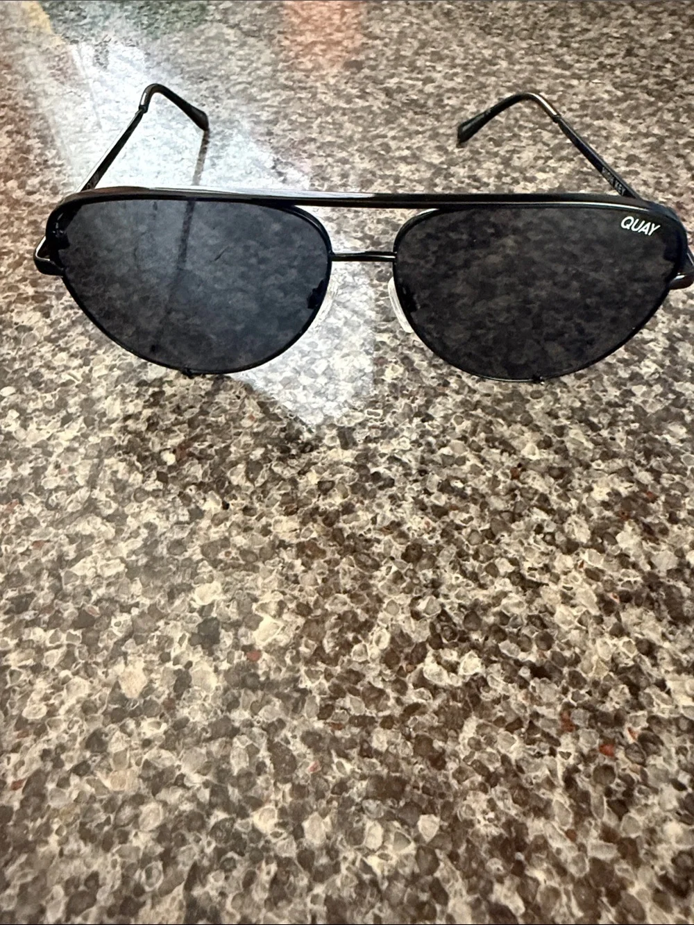 Quay Australia Black Metal Aviator Sunglasses - Picture 1 of 4